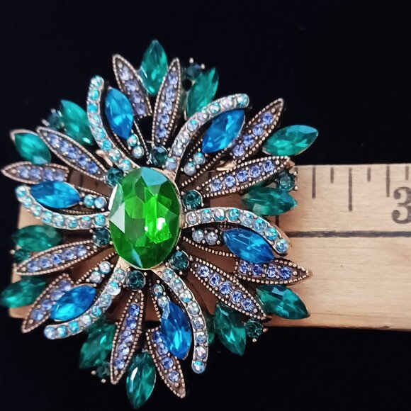 Gorgeous Blue/Green Rhinestone Brooch - Picture 3 of 4